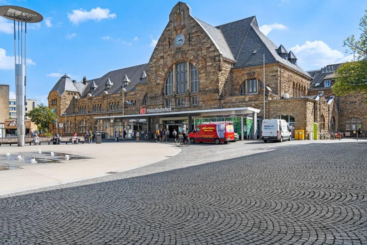 Apartment 1, Direkt Am Bahnhof Aquisgrana Esterno foto